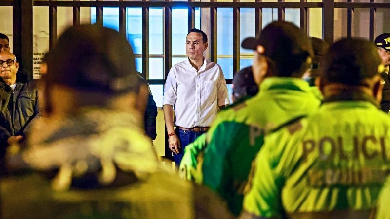 presidente josé Jerí estado de emergencia PNP 