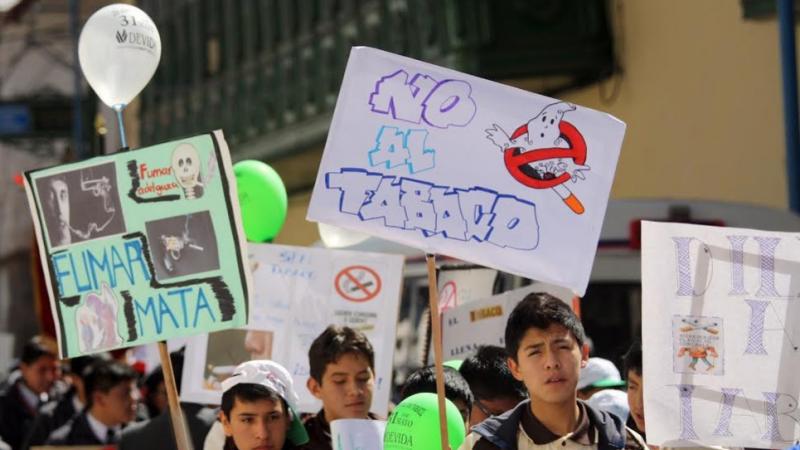 Cerca de medio millón de peruanos, entre 12 y 65 años de edad, son adictos  al tabaco | Radio Nacional