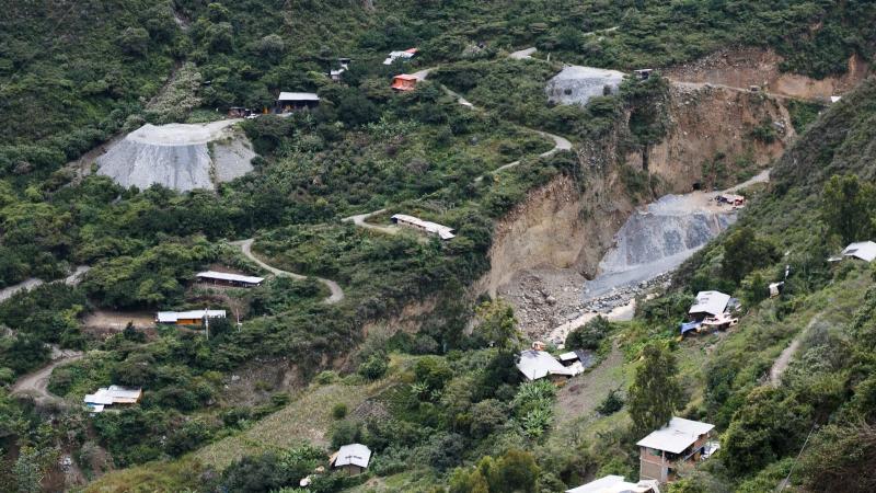 minera poderosa pataz pnp