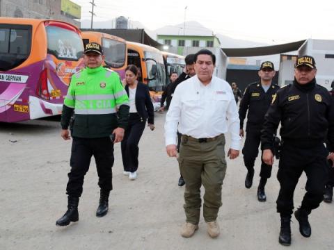 ministro del Interior Tiburcio buses transportistas extorsiones