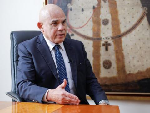 Premier Ernesto Álvarez