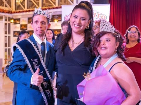 pueblo libre personas con discapacidad desfile de modas 